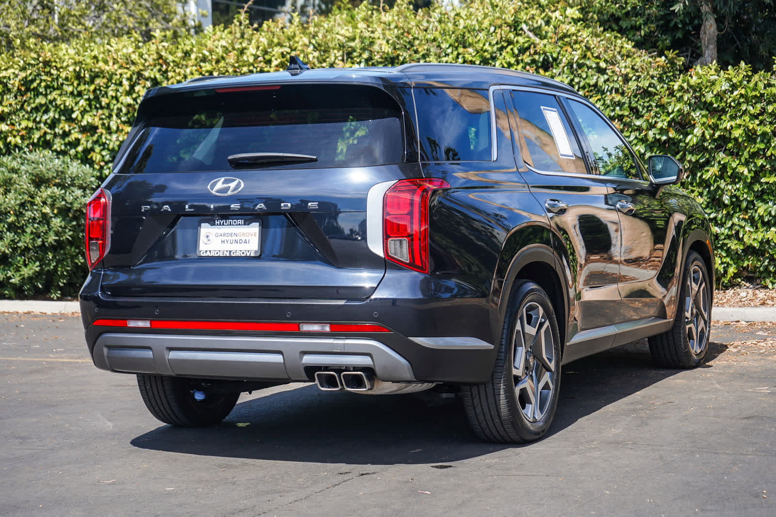 Used 2024 Hyundai Palisade SEL FWD image 6
