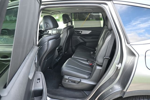Used 2023 Acura MDX w/ Technology Package AWD/4WD image 25
