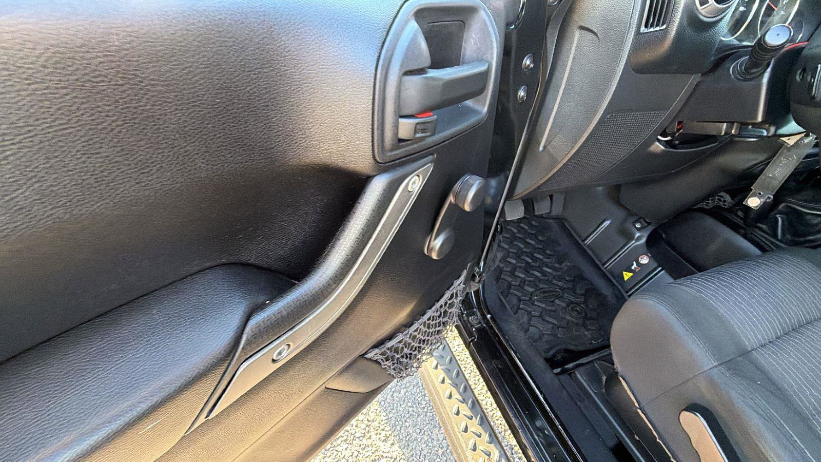 Used 2012 Jeep Wrangler Sport AWD/4WD image 12