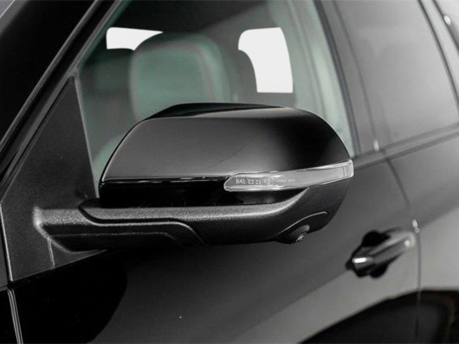 Used 2026 Chevrolet Traverse RS AWD/4WD image 37