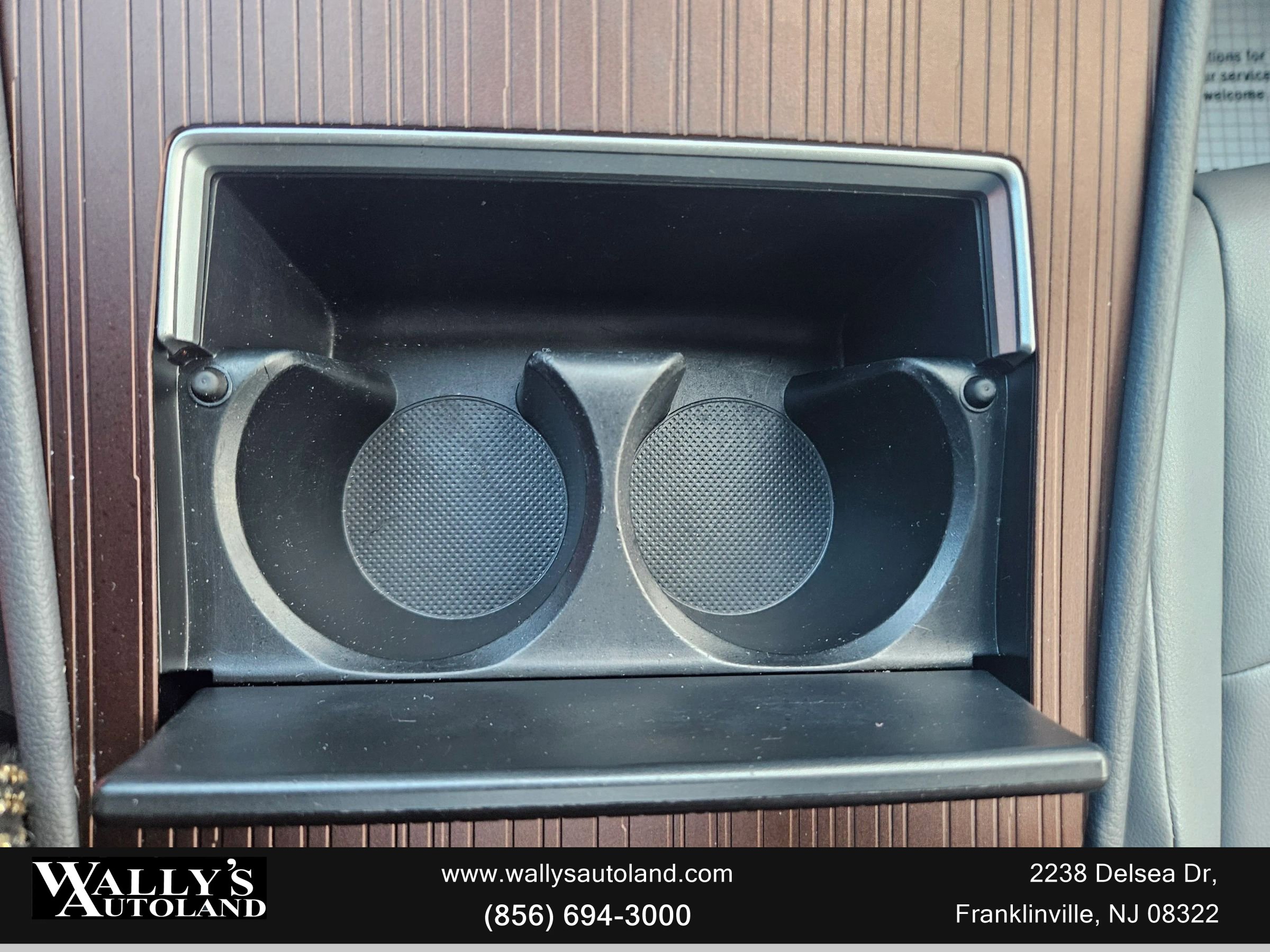 Used 2021 Toyota Sienna XLE image 29