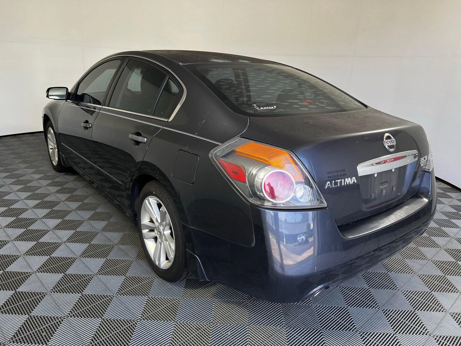 Used 2012 Nissan Altima 3.5 SR FWD image 7
