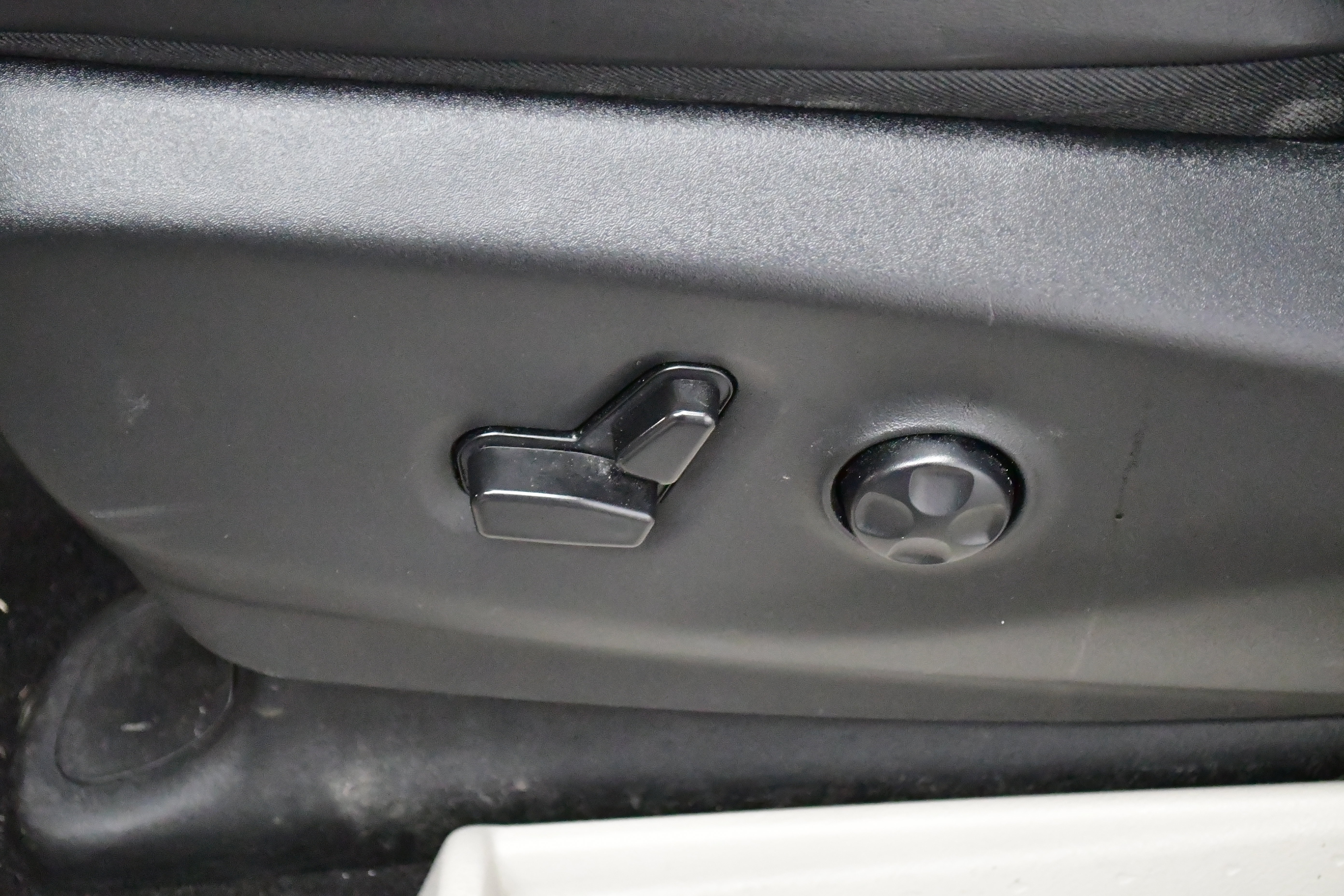 Used 2024 Chrysler Pacifica Limited image 24