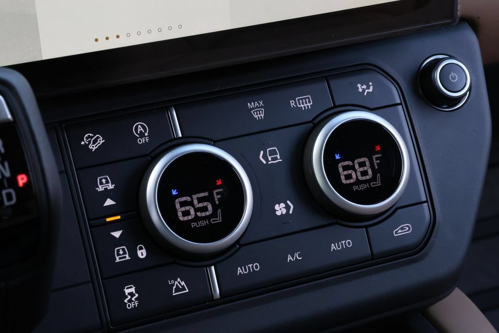 New 2026 Land Rover Defender 130 X-Dynamic SE AWD/4WD image 25