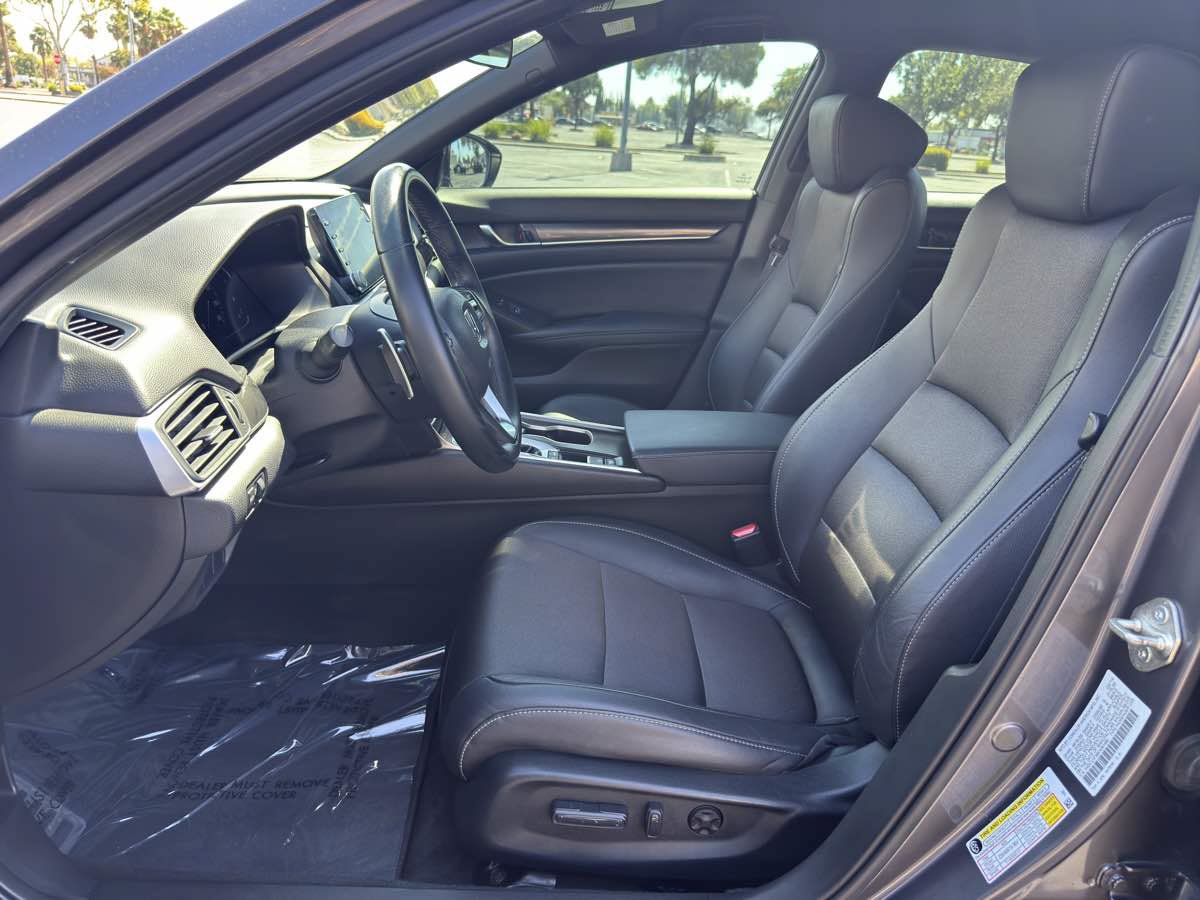 Used 2019 Honda Accord Sport image 13
