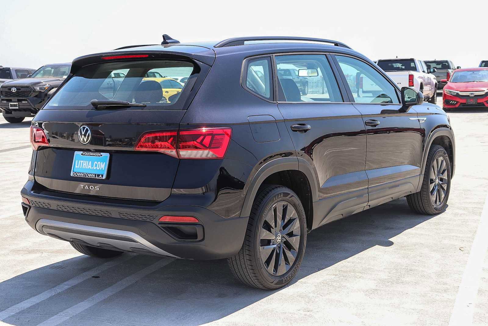 Used 2022 Volkswagen Taos S w/ IQ Drive S Package image 4