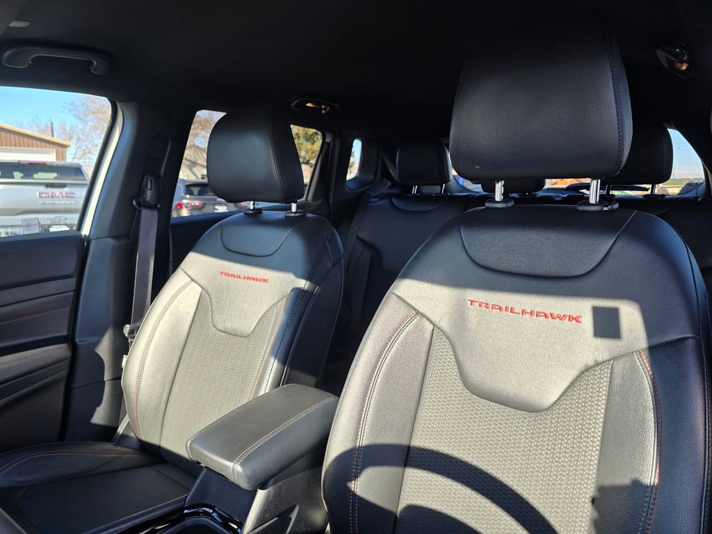 Used 2024 Jeep Compass Trailhawk image 23