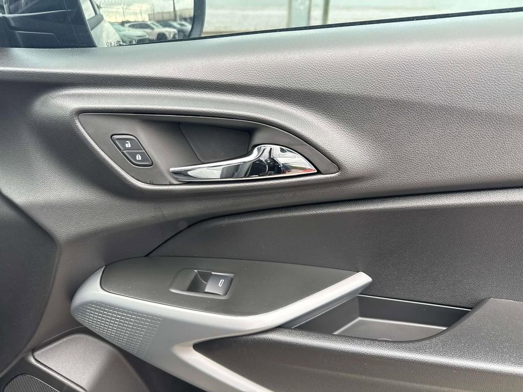 New 2026 Chevrolet Trax LS w/ LS Convenience Package image 14