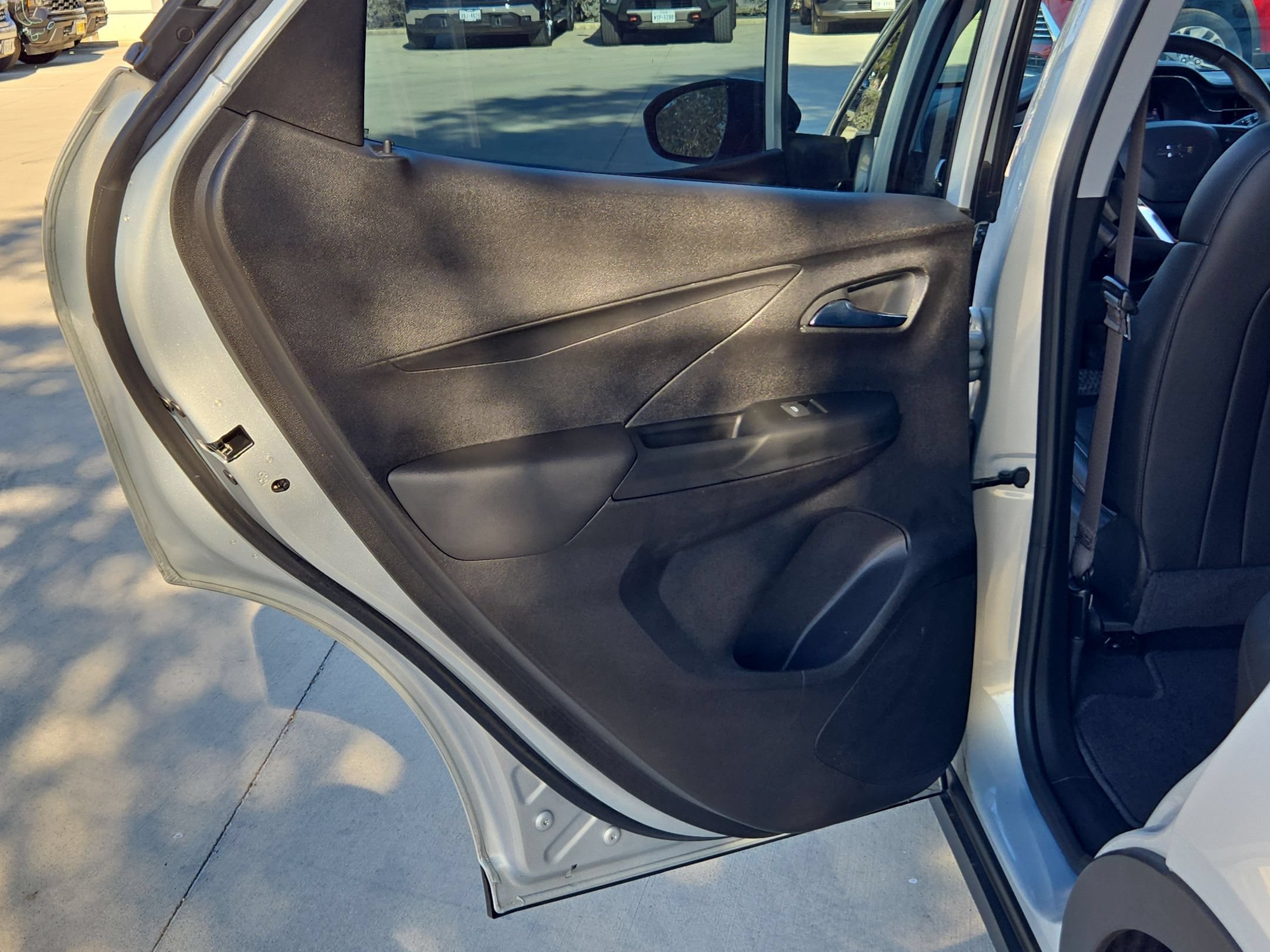 Certified 2023 Chevrolet Bolt LT w/ Infotainment Package FWD image 14