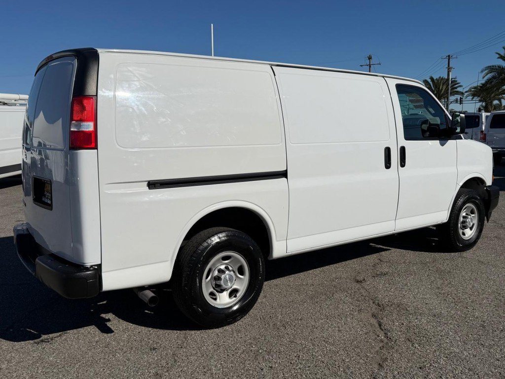 Used 2019 Chevrolet Express 2500 image 6