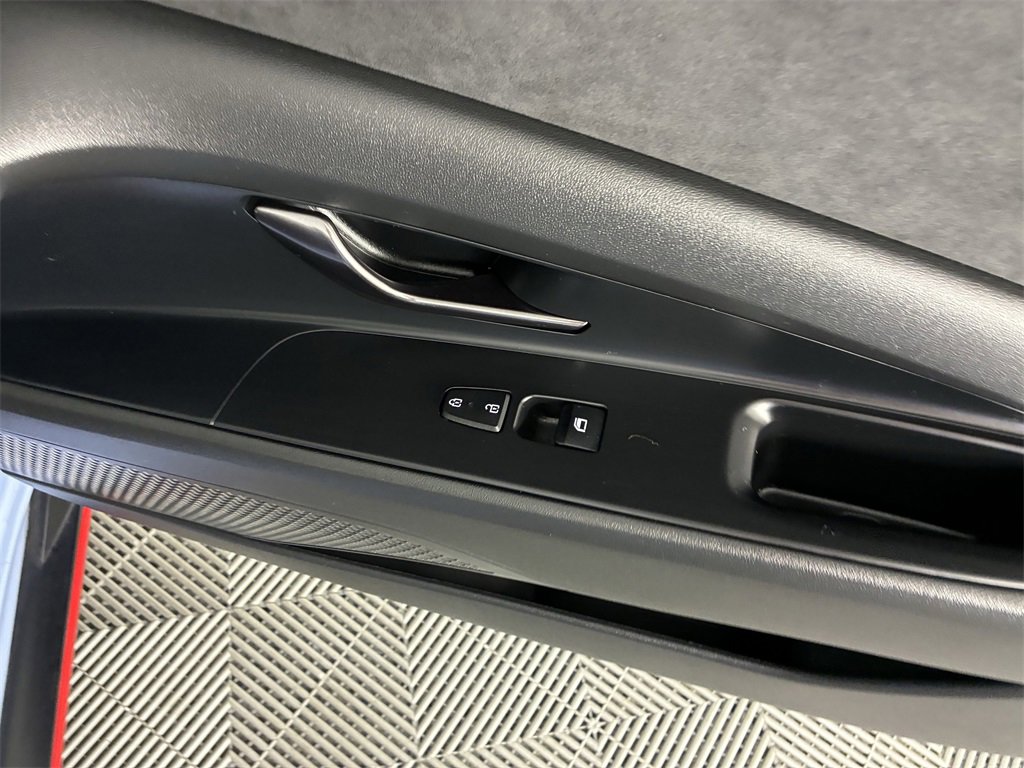 Used 2022 Hyundai Elantra N w/ Preferred Accessory Package image 35