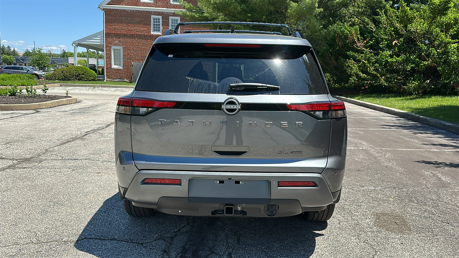 New 2026 Nissan Pathfinder SL AWD/4WD image 4