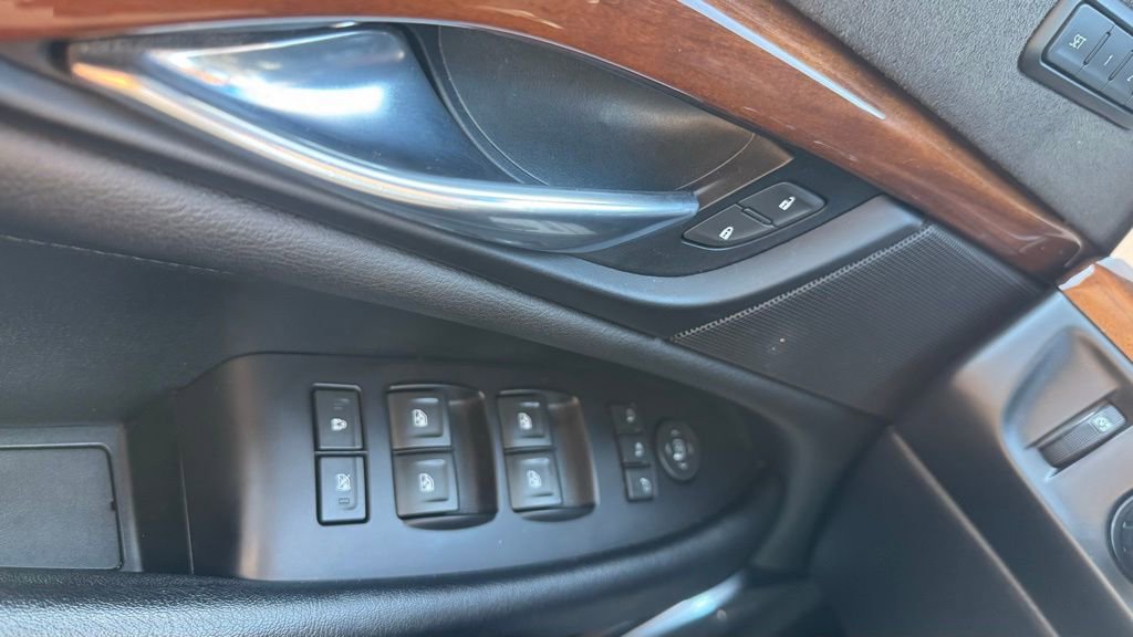 Used 2019 Cadillac Escalade Luxury w/ LPO, Radiant Package image 15