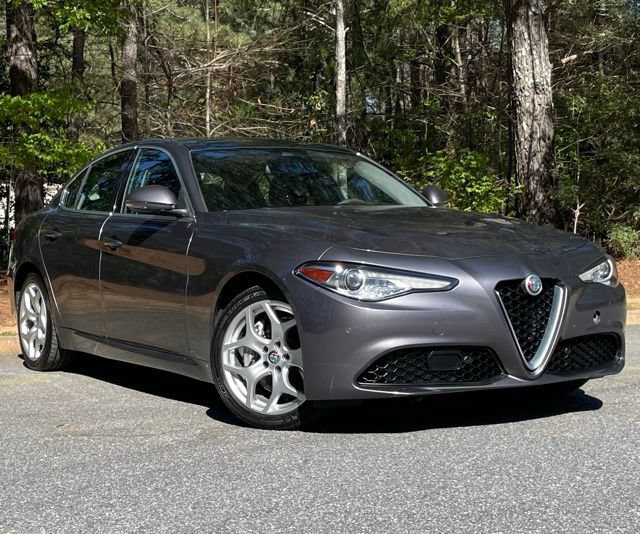 Used 2019 Alfa Romeo Giulia Ti AWD/4WD image 9