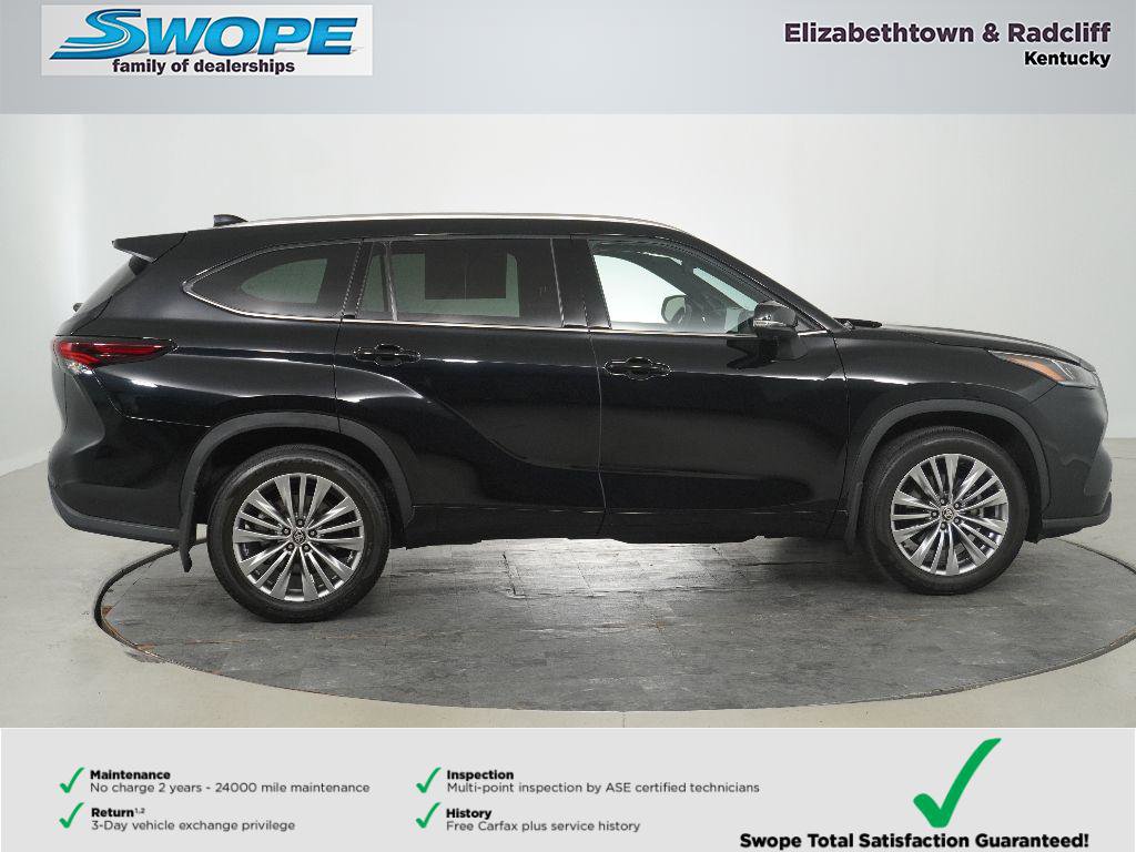 Used 2024 Toyota Highlander Platinum AWD/4WD image 2