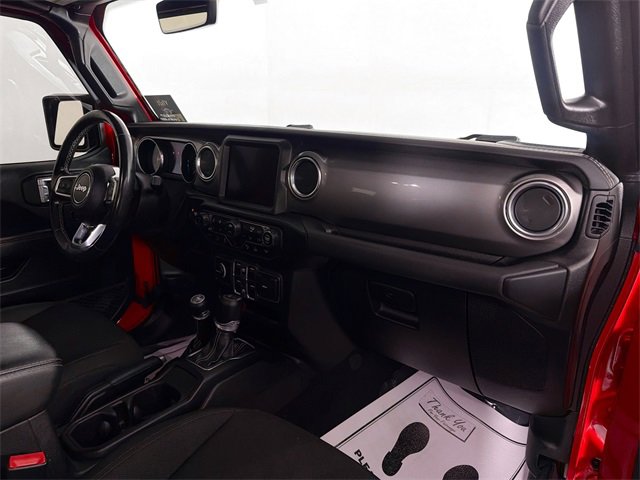 Used 2021 Jeep Wrangler Unlimited Sahara w/ Uconnect 4C Nav & Sound Group image 31