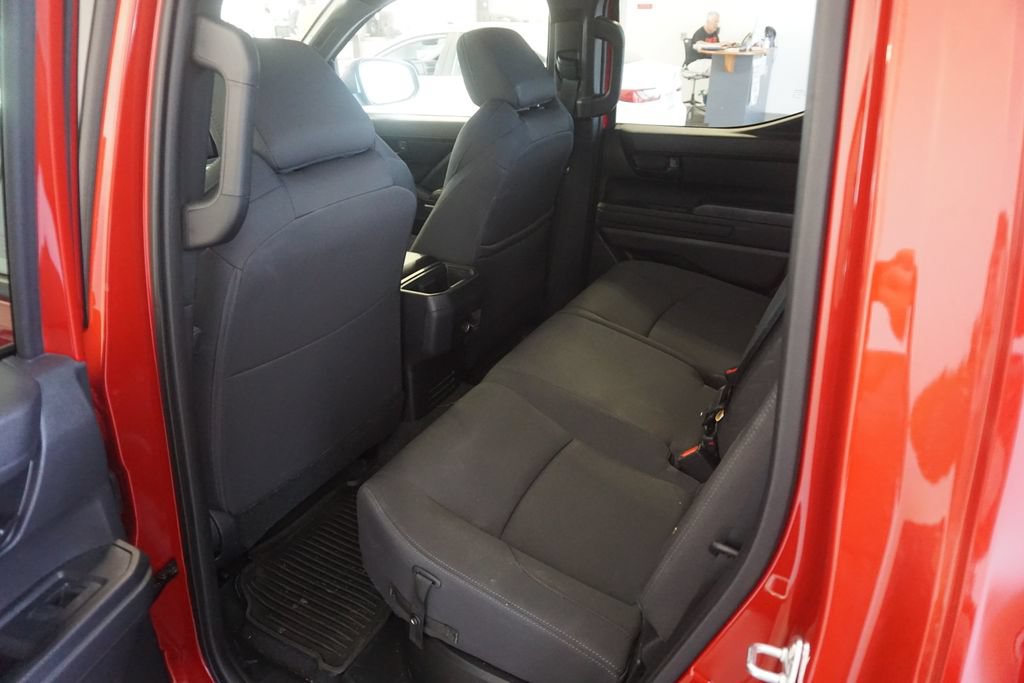 Used 2025 Toyota Tacoma SR5 AWD/4WD image 19