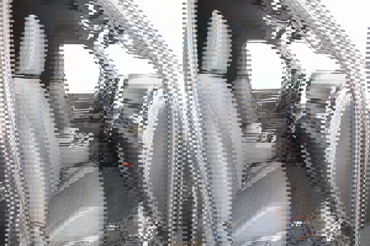 Used 2025 RAM 2500 Lone Star image 10