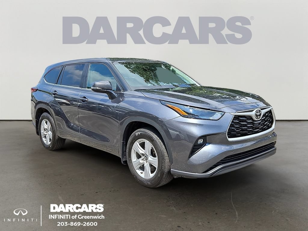 Used 2025 Toyota Highlander LE AWD/4WD image 1