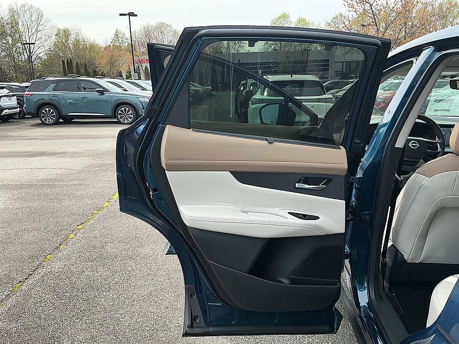 New 2026 Nissan Murano Platinum image 18