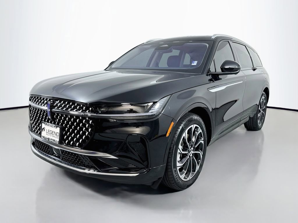 Used 2025 Lincoln Nautilus Reserve AWD/4WD image 1