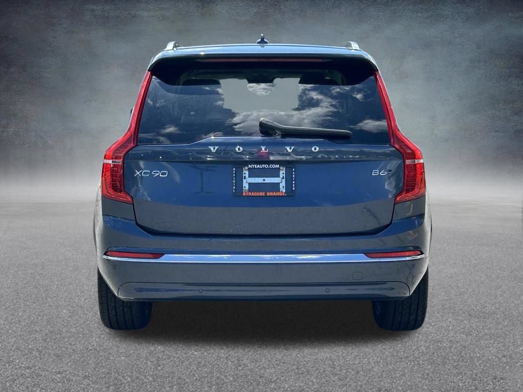 Used 2023 Volvo XC90 B6 Plus w/ Protection Package AWD/4WD image 4