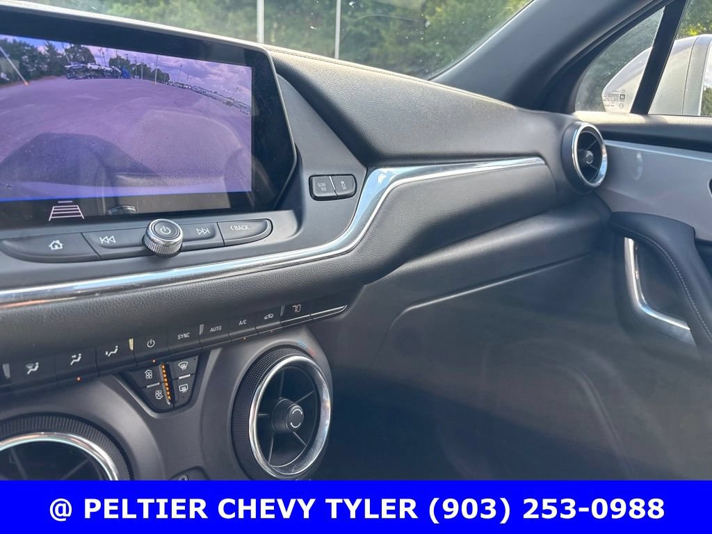 Used 2019 Chevrolet Blazer LT FWD image 15