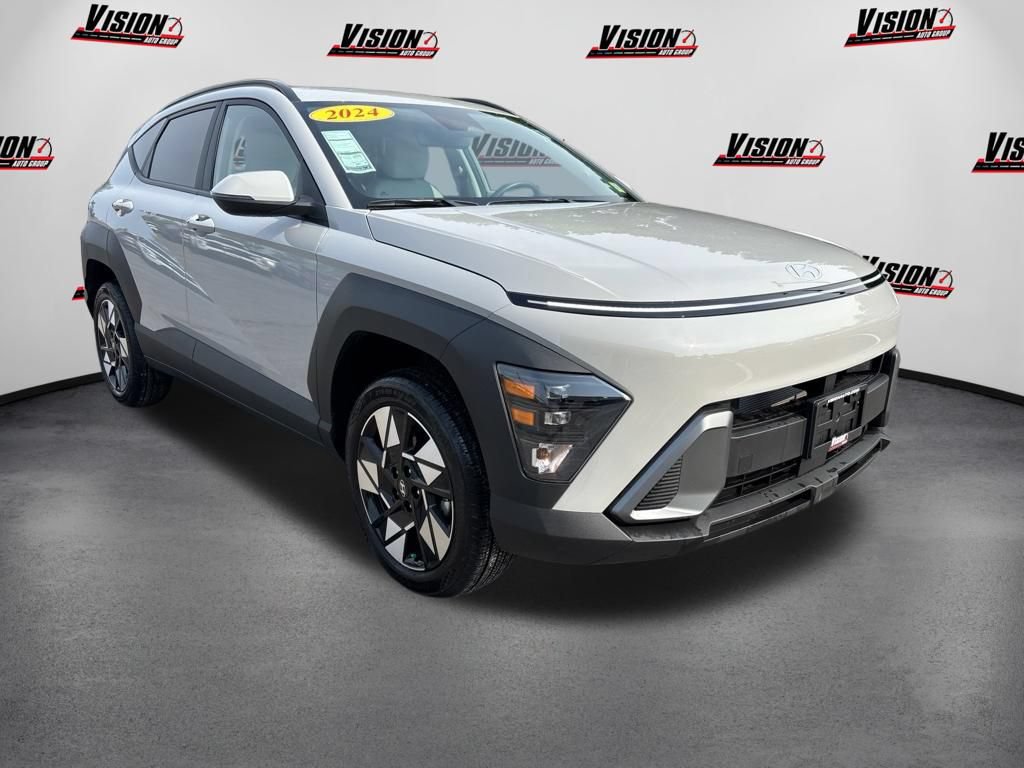 Certified 2024 Hyundai Kona SEL AWD/4WD image 3