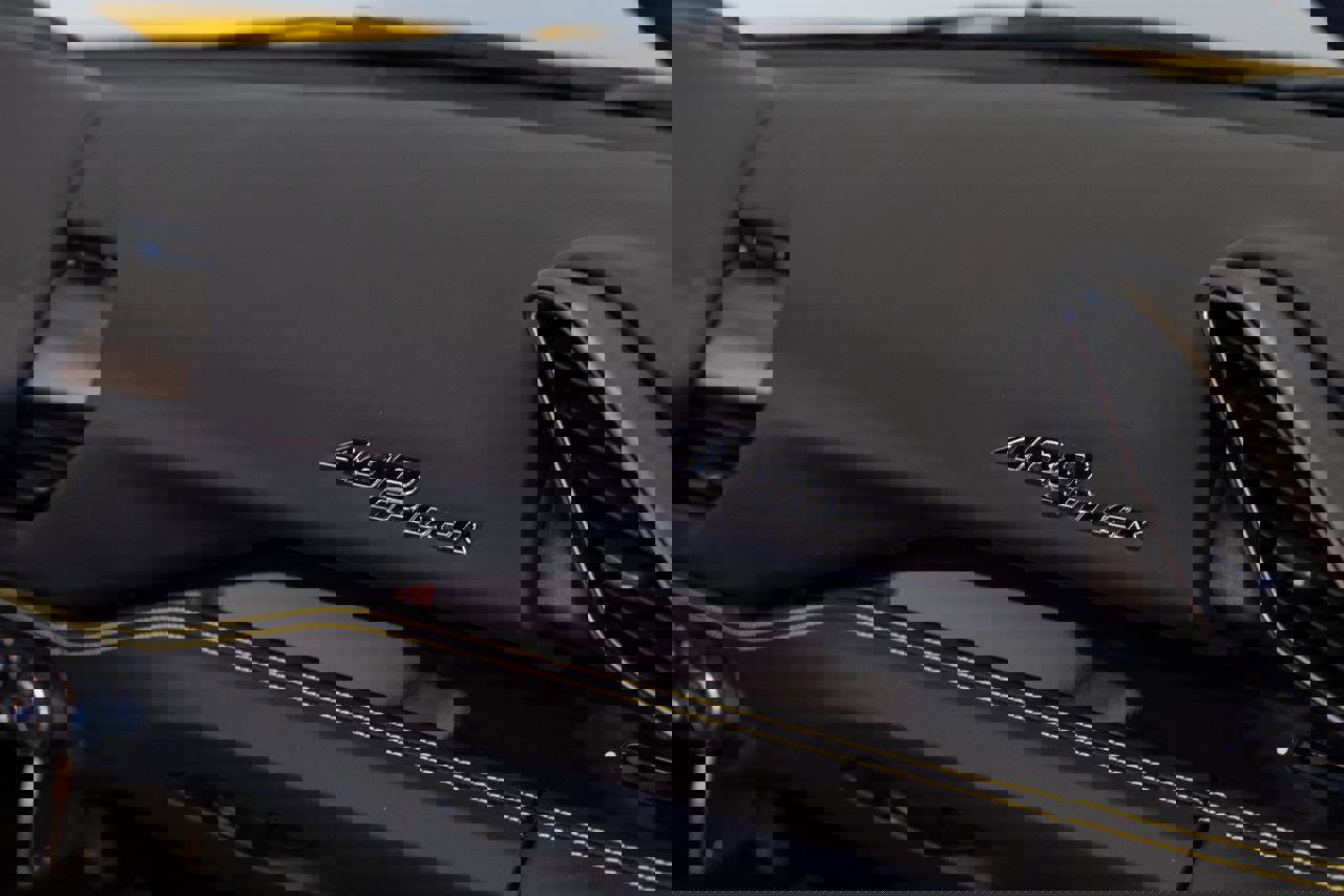 Used 2018 Ferrari 488 Spider image 11