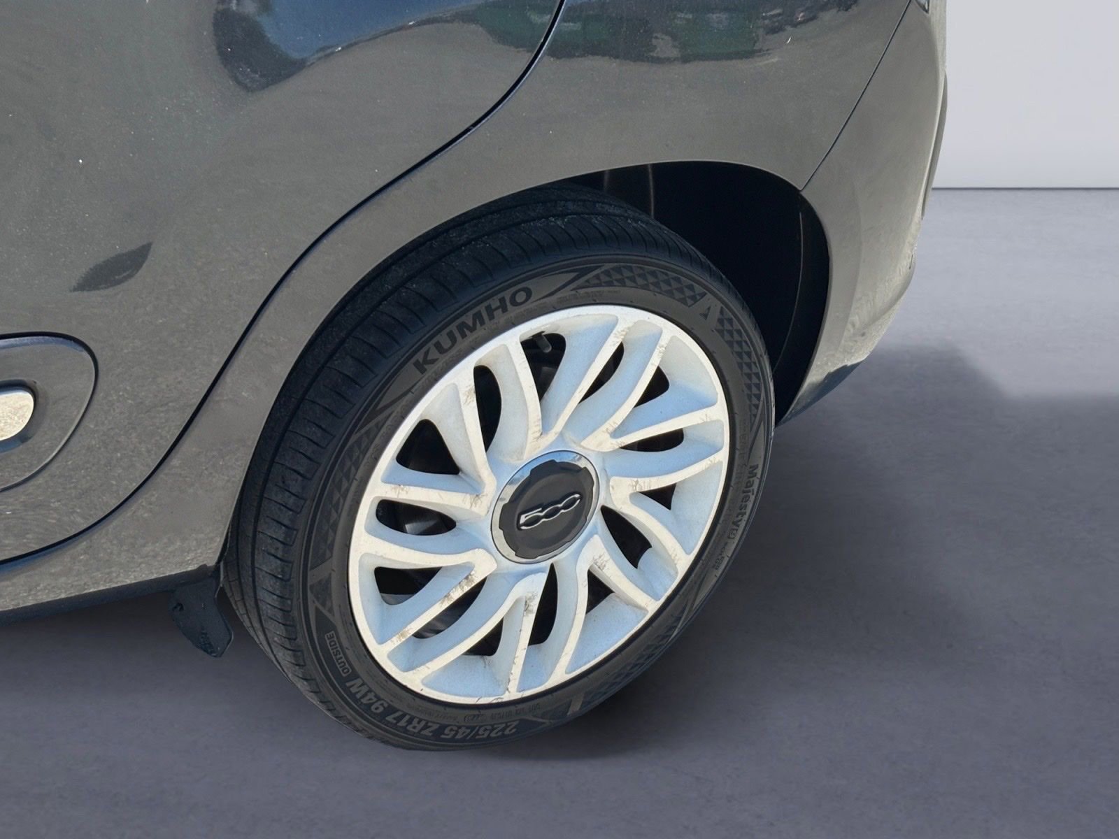 Used 2015 FIAT 500L Lounge FWD image 10