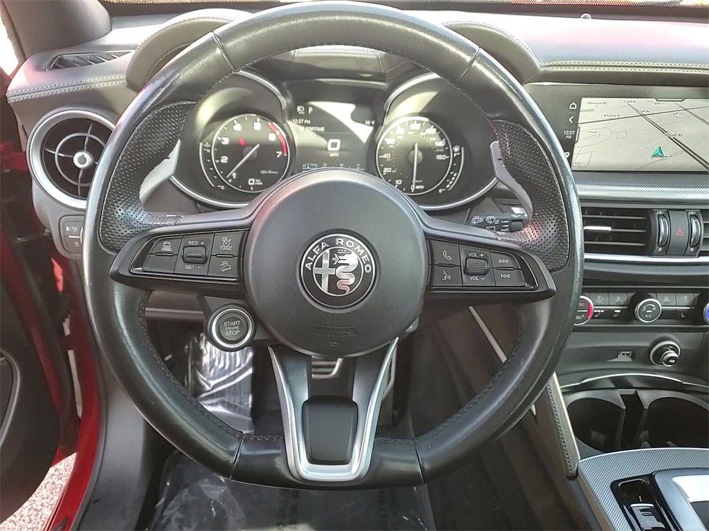 Used 2023 Alfa Romeo Stelvio Veloce image 13