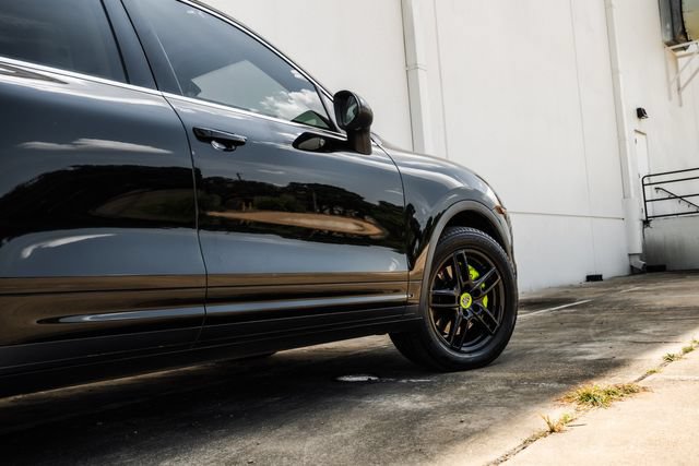 Used 2014 Porsche Cayenne S AWD/4WD image 26