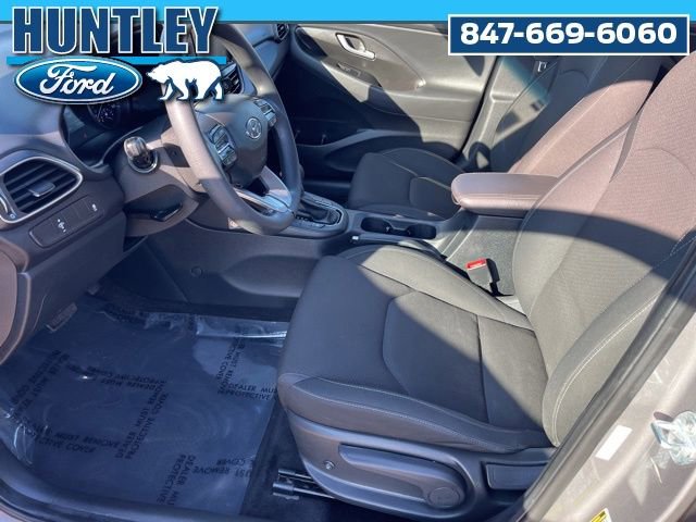 Used 2020 Hyundai Elantra GT image 15