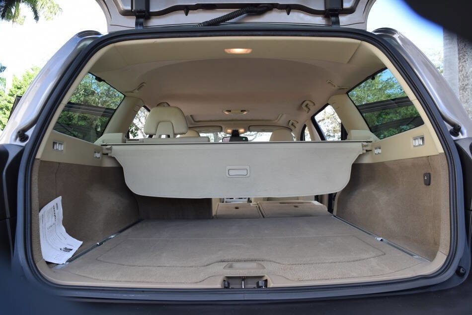 Used 2011 Volvo XC70 3.2 w/ Premium Pkg image 78