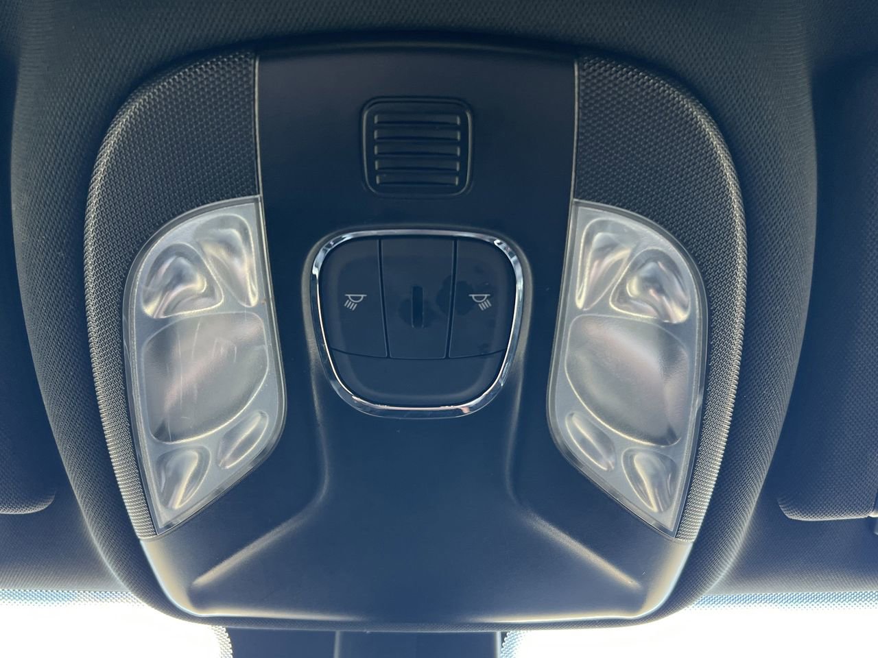 Used 2023 Jeep Compass Trailhawk image 17