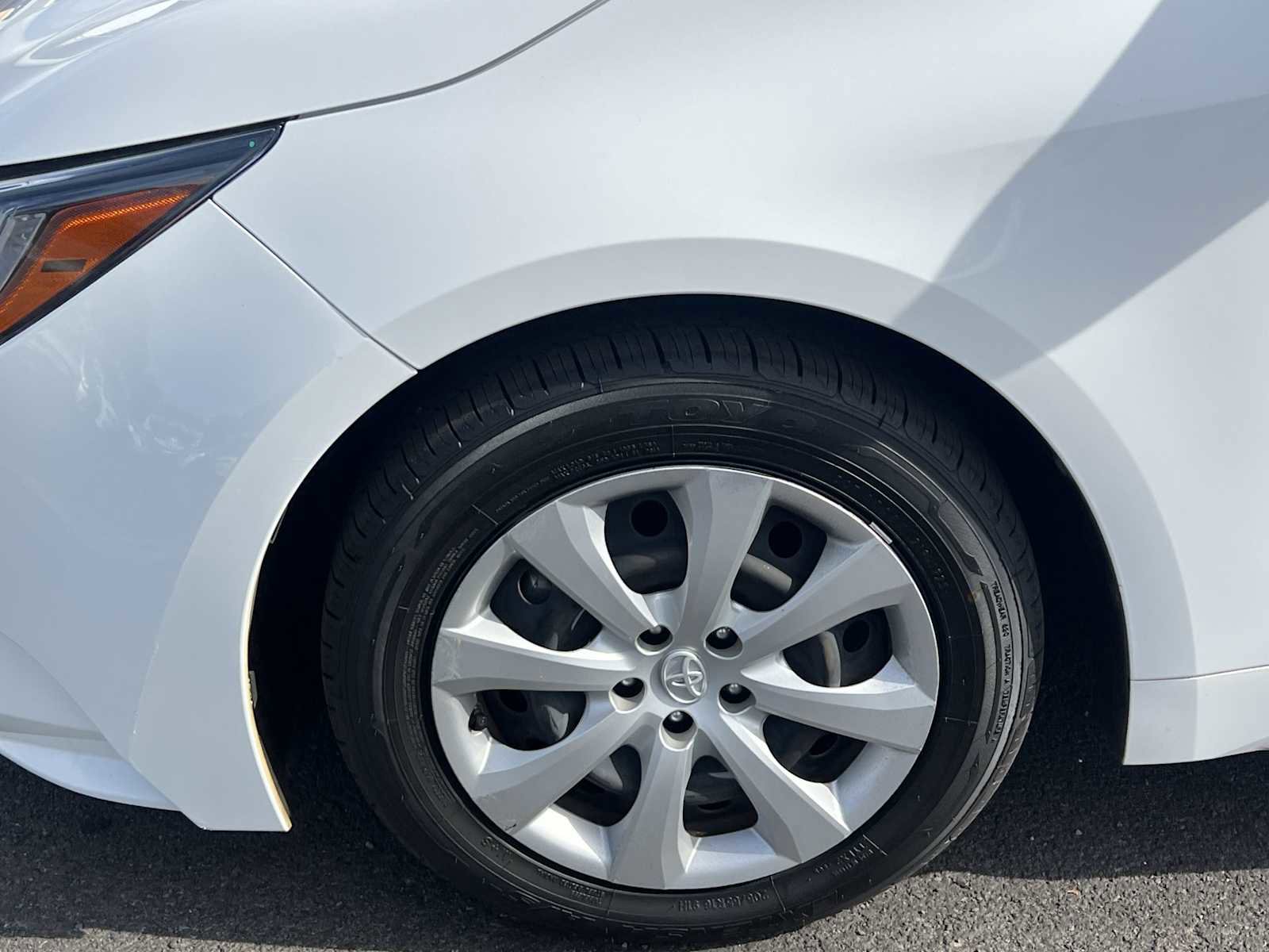 Used 2023 Toyota Corolla LE image 18