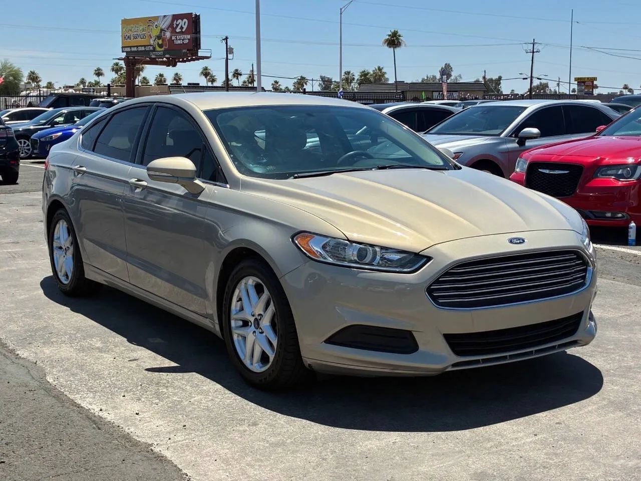 Used 2015 Ford Fusion SE FWD image 11