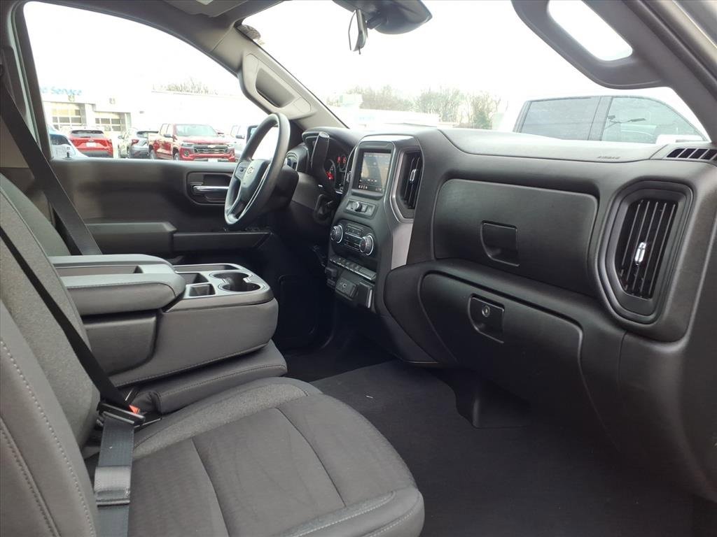 Used 2024 Chevrolet Silverado 1500 Custom image 24