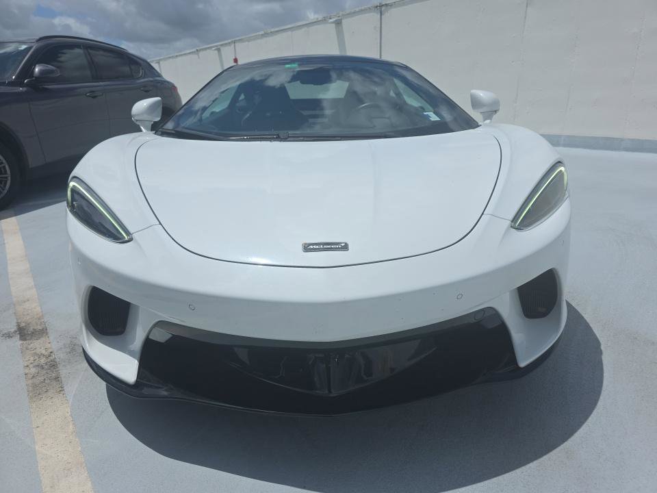 Used 2023 McLaren GT RWD image 3