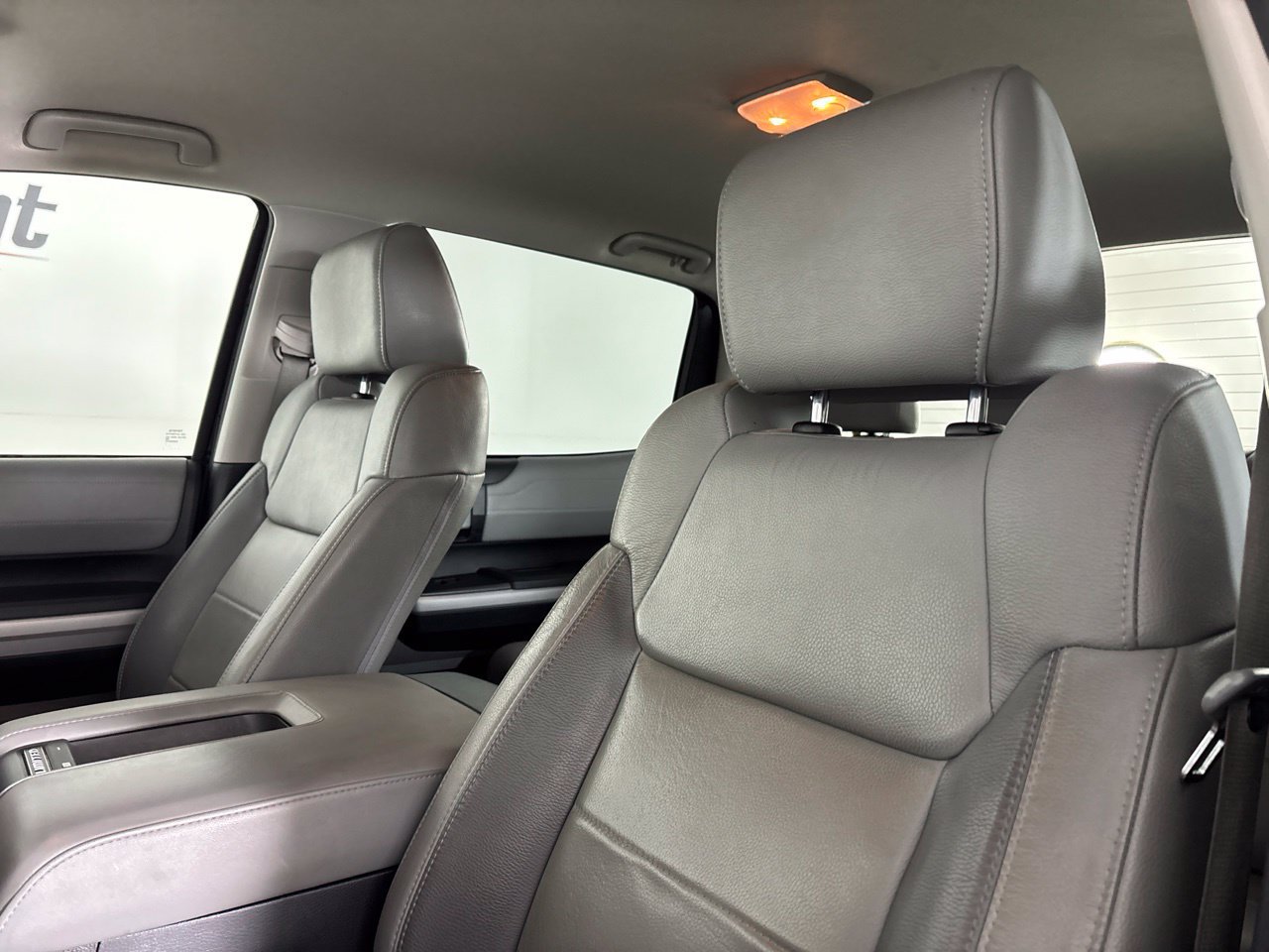 Used 2018 Toyota Tundra Limited AWD/4WD image 9