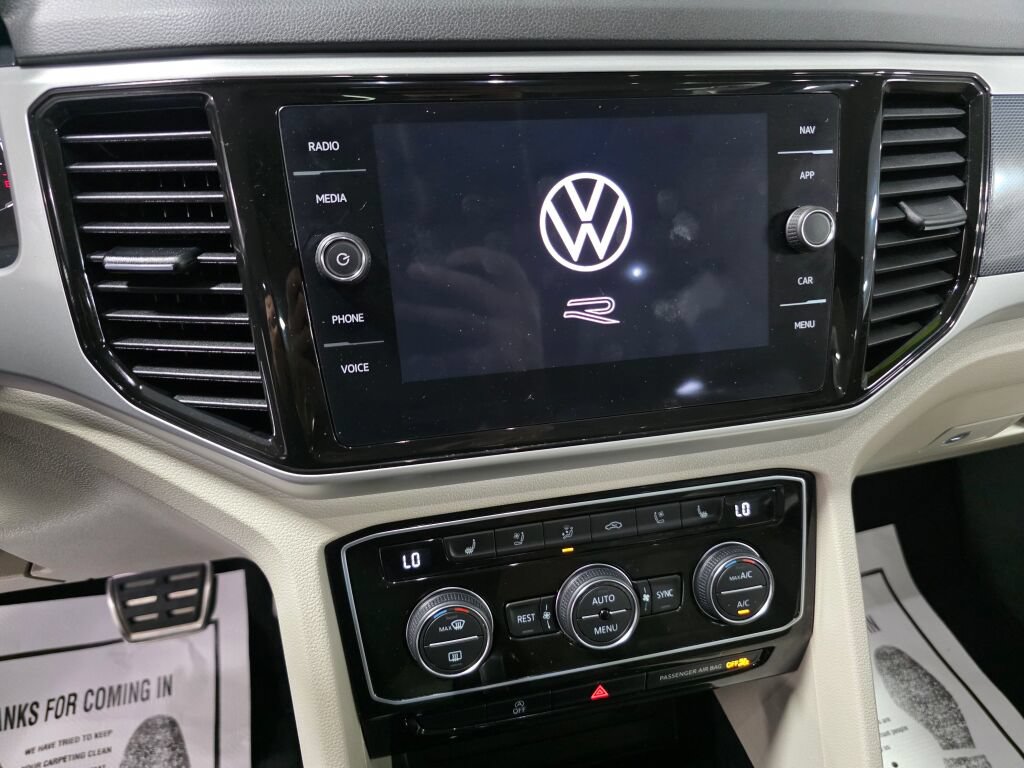 Used 2023 Volkswagen Atlas SEL Premium AWD/4WD image 13