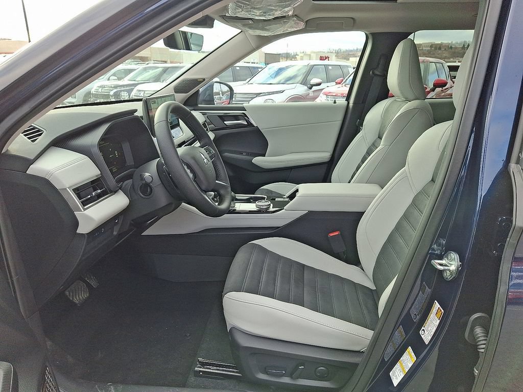 New 2026 Mitsubishi Outlander SE AWD/4WD image 6