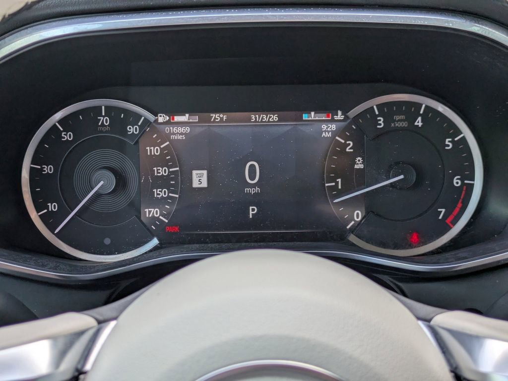 Used 2021 Jaguar F-PACE S image 32