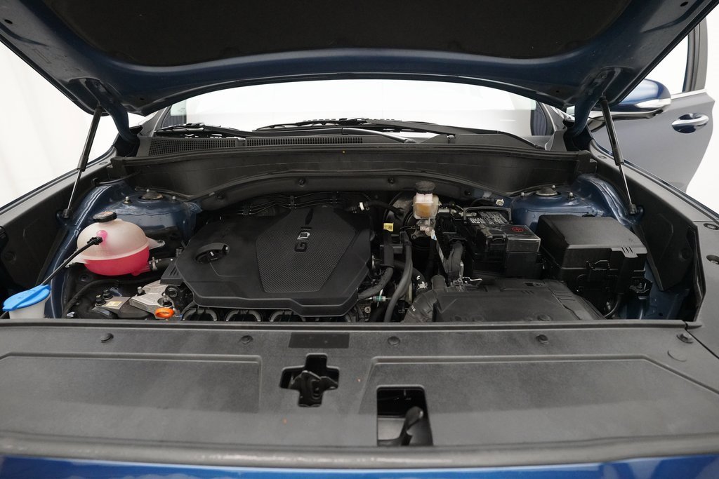 Used 2023 Hyundai Santa Fe SEL w/ Premium Package image 3