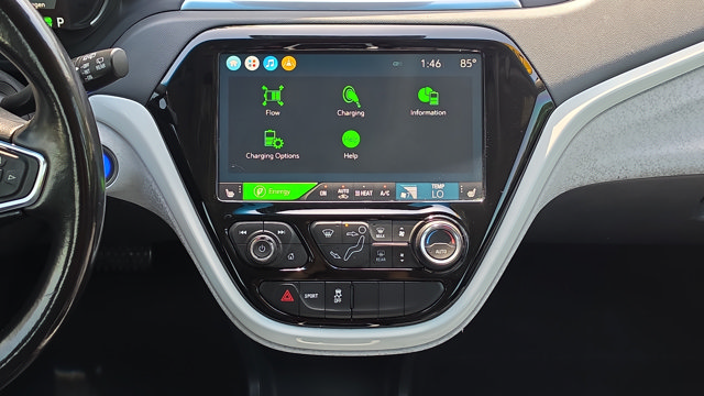 Used 2020 Chevrolet Bolt Premier w/ Infotainment Package FWD image 10