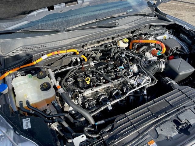 Used 2022 Ford Escape Titanium w/ Class II Trailer Tow Package image 31