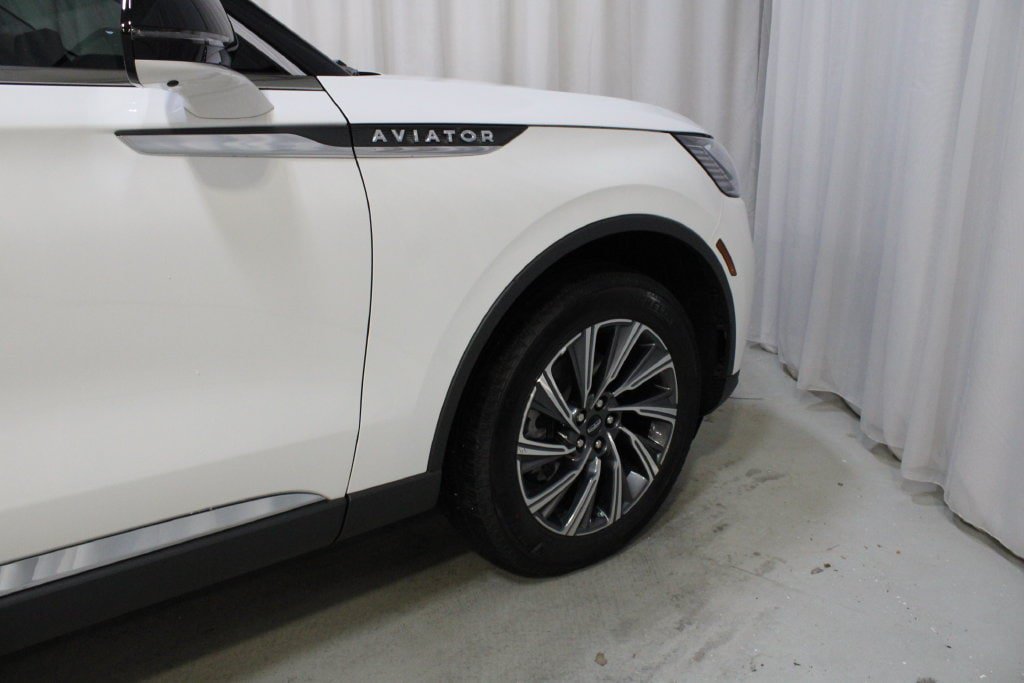 New 2026 Lincoln Aviator AWD image 28
