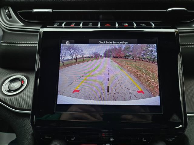 Used 2025 Jeep Grand Cherokee Altitude image 25