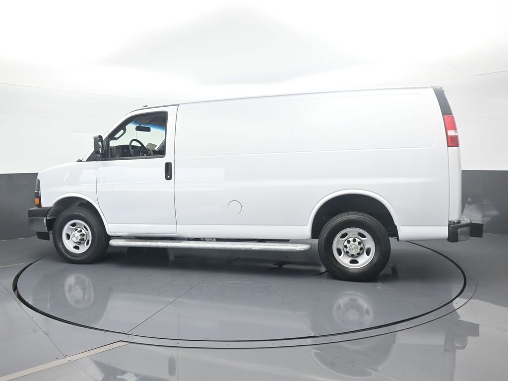 Used 2024 Chevrolet Express 2500 w/ Driver Convenience Package image 3