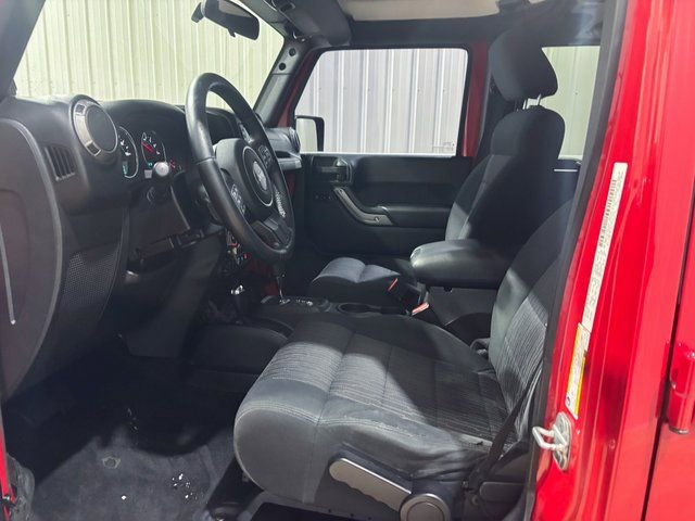 Used 2012 Jeep Wrangler Unlimited Sport image 15